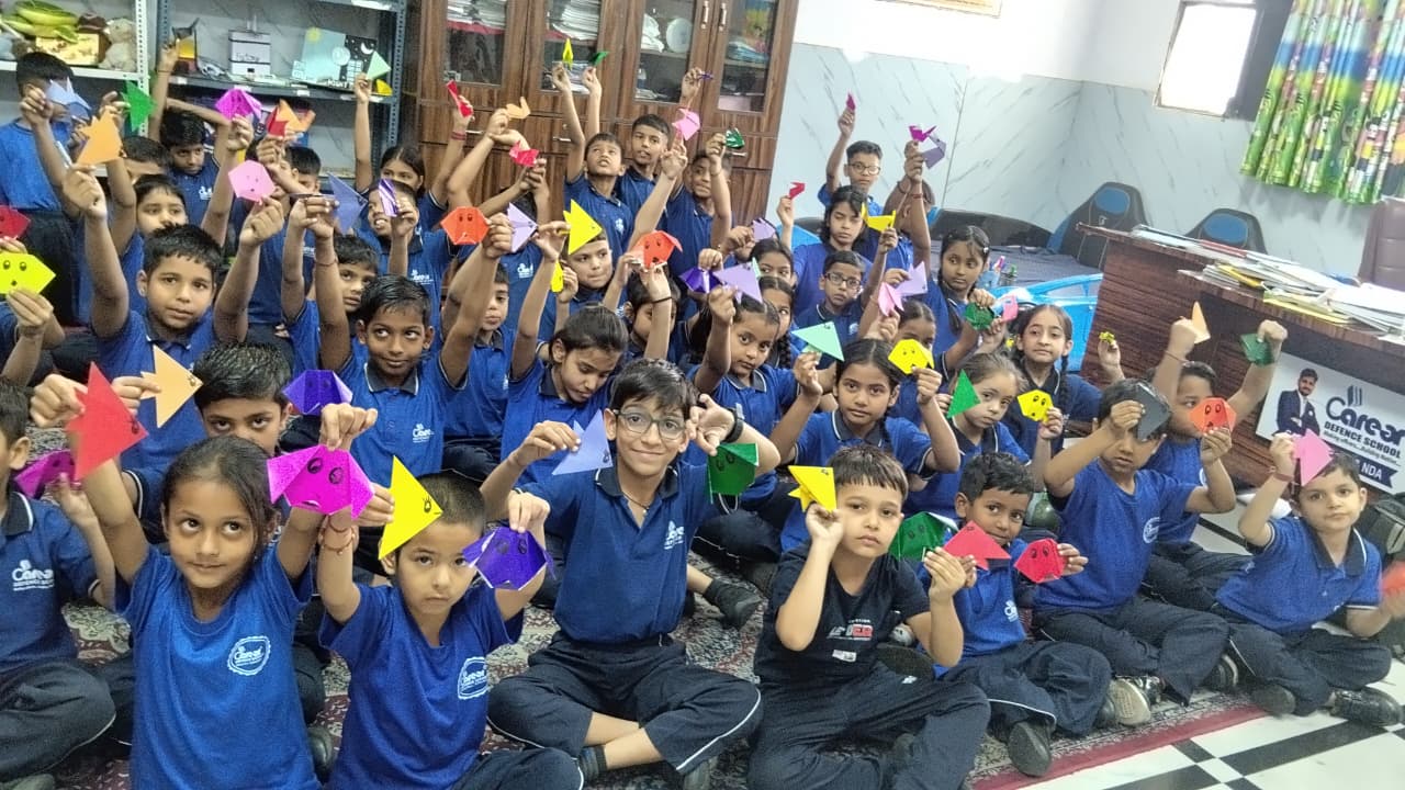 CDS Ambala | | Origami competition Class ukg to 3rd Activity